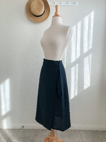 sandara, women midi skirt, linen wrap skirt, midi skirt, classic wrap skirt, high waist skirt, linen clothes, minimalist skirt, made in usa skirt, sustainable skirt, sustainable clothes, eco skirt, minimalist skirt, basic skirt, office skirt, blue skirt, all seasons skirt, a line skirt, linen clothes made in usa