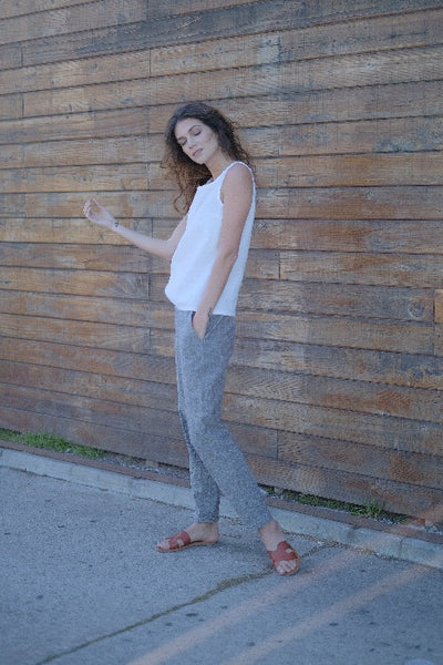 loose pants, black white pants, beach pants, summer pants, spring pants, sandara, linen trousers, women linen pants, pants with pockets, women linen clothing, made in usa pants, minimalist pants, grey fall pants, sustainable pants, linen pants women, fall pants, linen clothes USA, linen joggers women, office pants