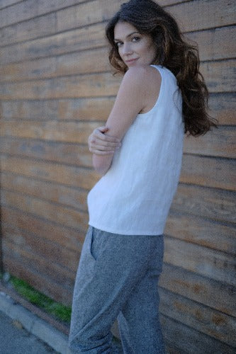 eco friendly gift, beach top, summer top, spring top, sandara, linen t-shirt, sustainable top, linen top usa, linen tank top, linen sleeveless top, linen t-shirt women, linen blouse women, white black linen tank top, linen peach tank top, basic linen blouse, relaxed fit shirt, minimalist top