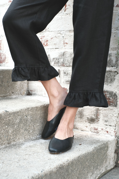linen black capri ruffled pants