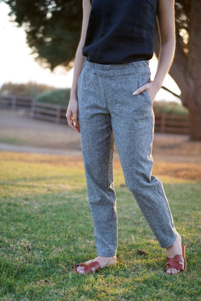 loose pants, black white pants, beach pants, summer pants, spring pants, sandara, linen trousers, women linen pants, pants with pockets, women linen clothing, made in usa pants, minimalist pants, grey fall pants, sustainable pants, linen pants women, fall pants, linen clothes USA, linen joggers women, office pants