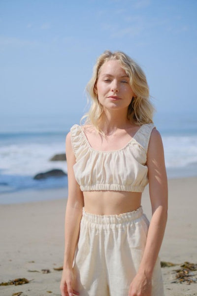 beach top, summer top, spring top, beach outfit, white top, minimalist outfit, minimalist wardrobe, sandara, linen crop top, flax top, black crop top, crop top usa, workout top, breathable crop top, beige crop top, linen bra top, elastic crop top, yoga crop top, sustainable crop top, fitness top, workout top
